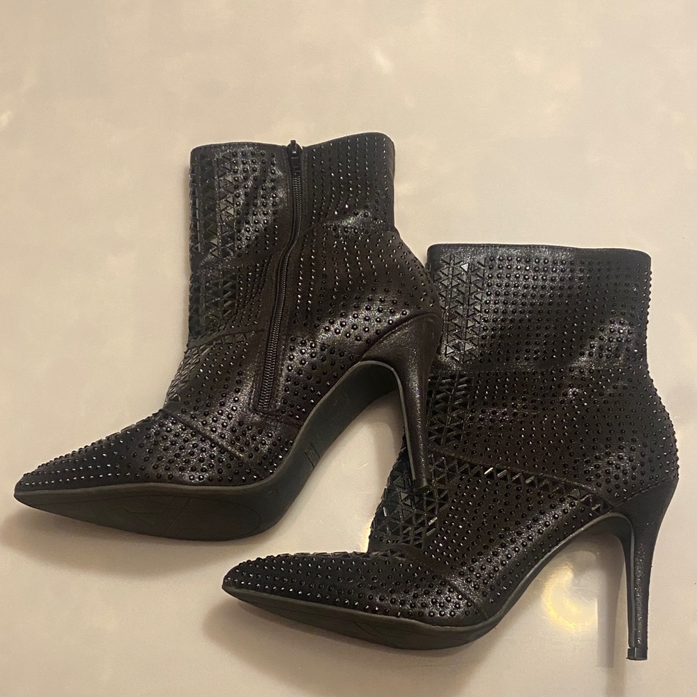 ANDIAMO  Black Studded Heeled Boots